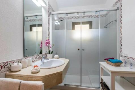 villa-for-rent-holid