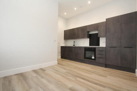 2025-10-01 15.30....