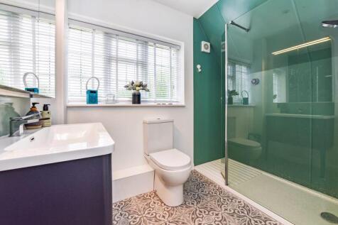 Upstairs Shower Room