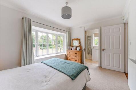 Guest room/bedroom 6
