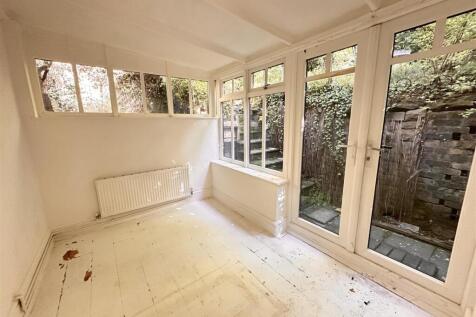 Garden Room.jpg