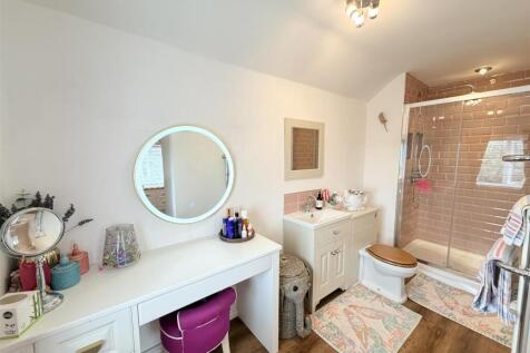 Dressing Room/Ensuite