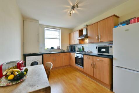 Fair size kitchen