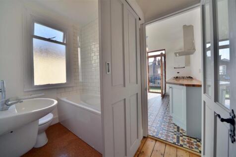 pre tenants move in
