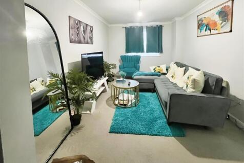 0dc626d4-Living.jpg