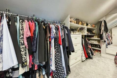Walk In Wardrobe