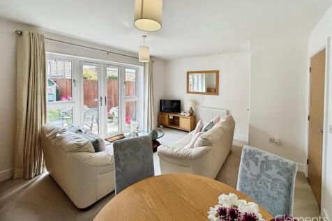 Living Room 3.jpg