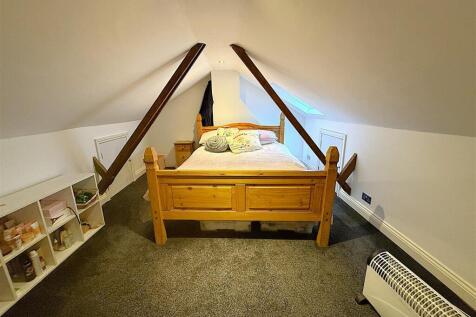 LOFT SPACE