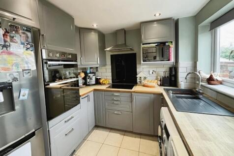 58663447-Kitchen 201.jpg