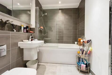 6ef41056-Bathroom.jpg