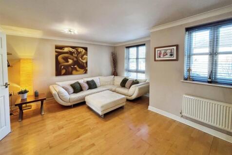72a2db27-Lounge 201.jpg