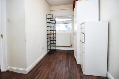 DRESSING AREA