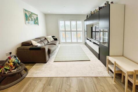 Open Plan Kitchen/Living Area