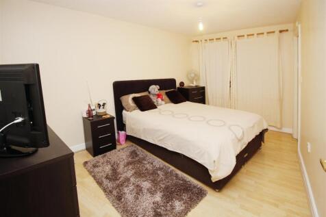Bedroom.JPG