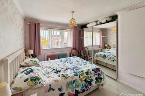 b2bf1a6e-Bedroom 20Two 202.jpg