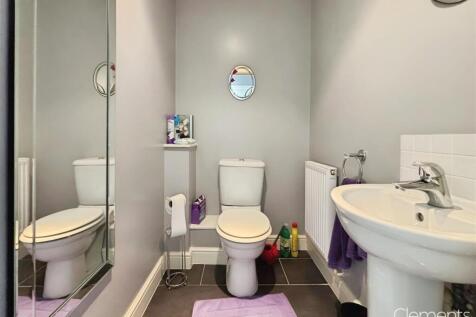 Downstairs Cloarkroom