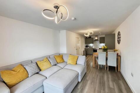 39db3a24-Living.Kitchen1.jpg
