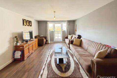 Open Plan Lounge/Kitchen