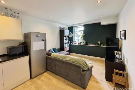 Open Plan Lounge/Kitchen