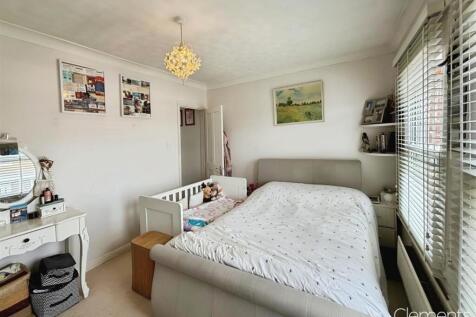 47b7a8f7-Bedroom 20One 203.jpg