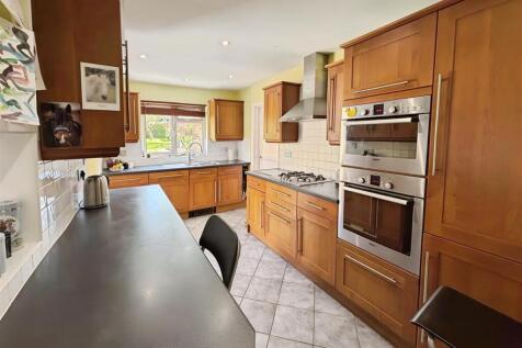 e0d95e09-Kitchen.jpg