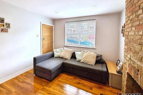 cd7cc97c-LOUNGE 203.jpg