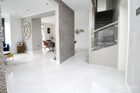 ENTRANCE HALLWAY