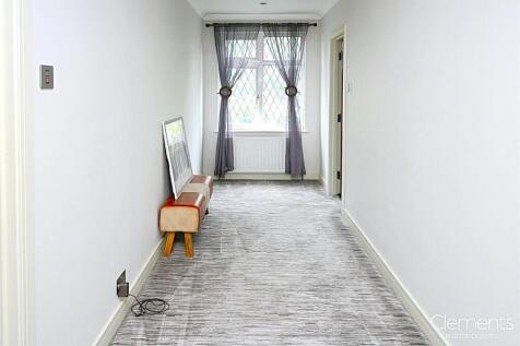 FIRST FLOOR LANDING