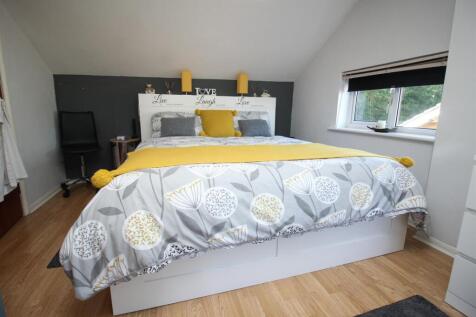 BED 1 2.JPG