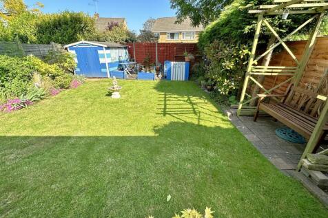 GARDEN 2.JPG
