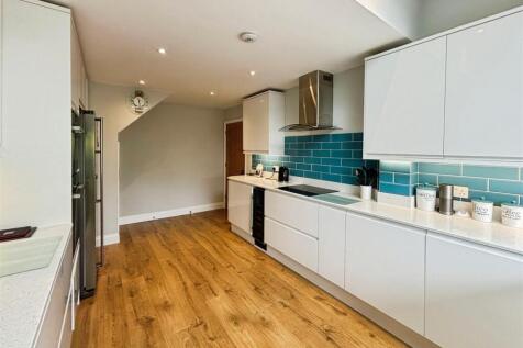 Fitted Kitchen