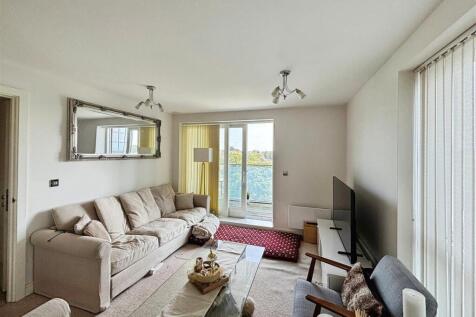 Open Plan Lounge/Kitchen