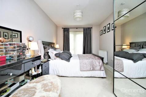 38a4c6d3-BED 201 201.JPG
