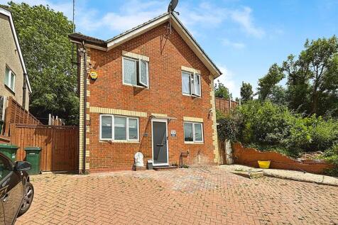 3b2eab94-Photo 206-27-25 2C 2014 2011 2016.jpg