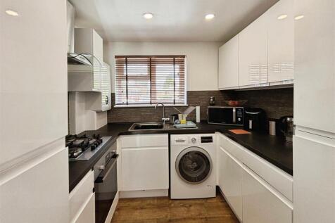 afced233-Photo 207-31-25 2C 2017 2010 2011.jpg