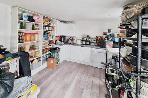 Studio/Office