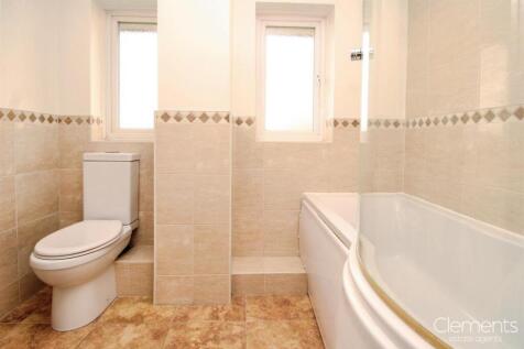 8fd2ce28-BATHROOM.JPG