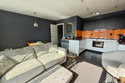 Open Plan Lounge/Kitchen
