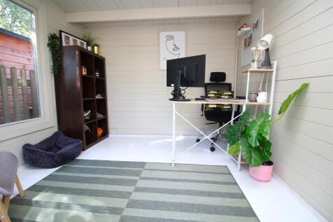 SUMMER HOUSE