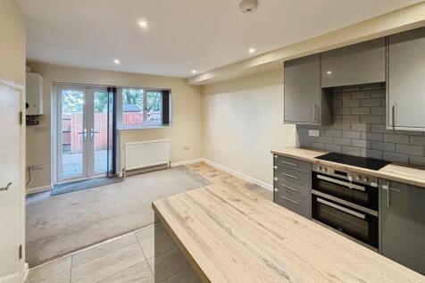Open Plan Living Room/Kitchen