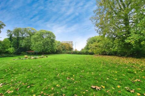 24712023-PHOTO-2025-10-14-13-12-12 20 281 29.jpg