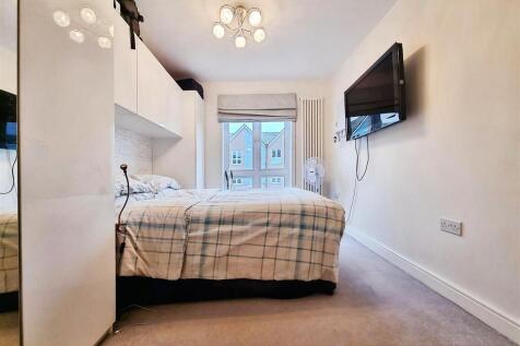 b9fda425-PHOTO-2025-10-29-14-32-13 20 283 29 20 28