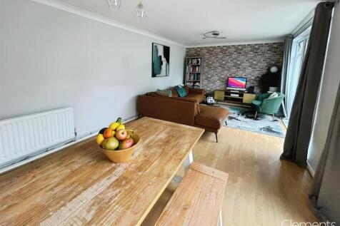 Lounge / Dining Room