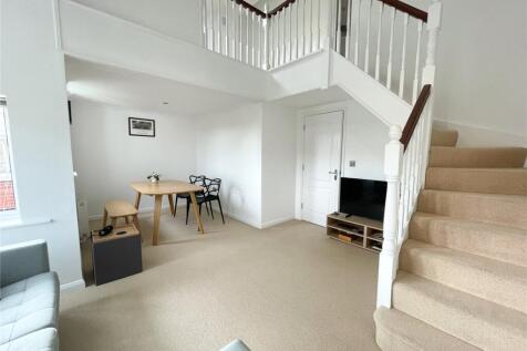 Living &amp; Dining Room