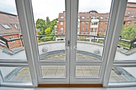 Master Bedroom Balco