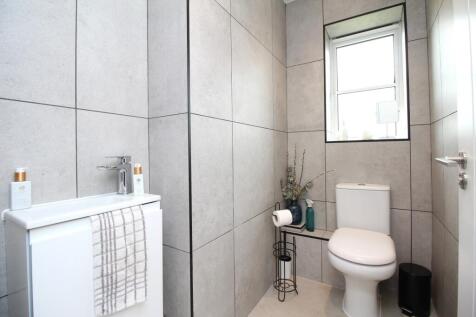 Downstairs Bathroom