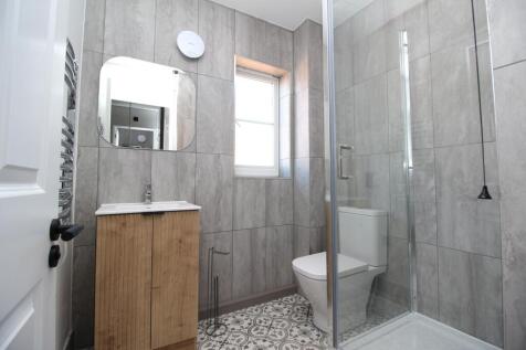 En Suite Shower Room