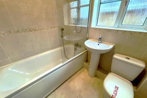 bathroom1.jpg