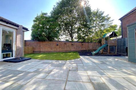 garden 2.jpg