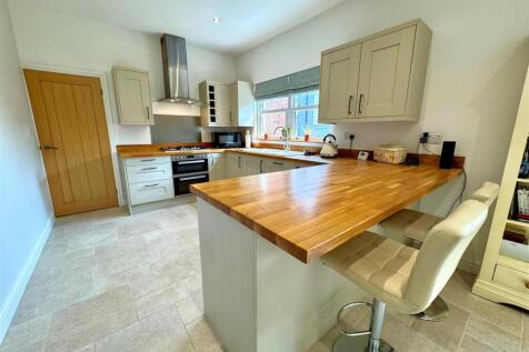 kitchen 3.jpg